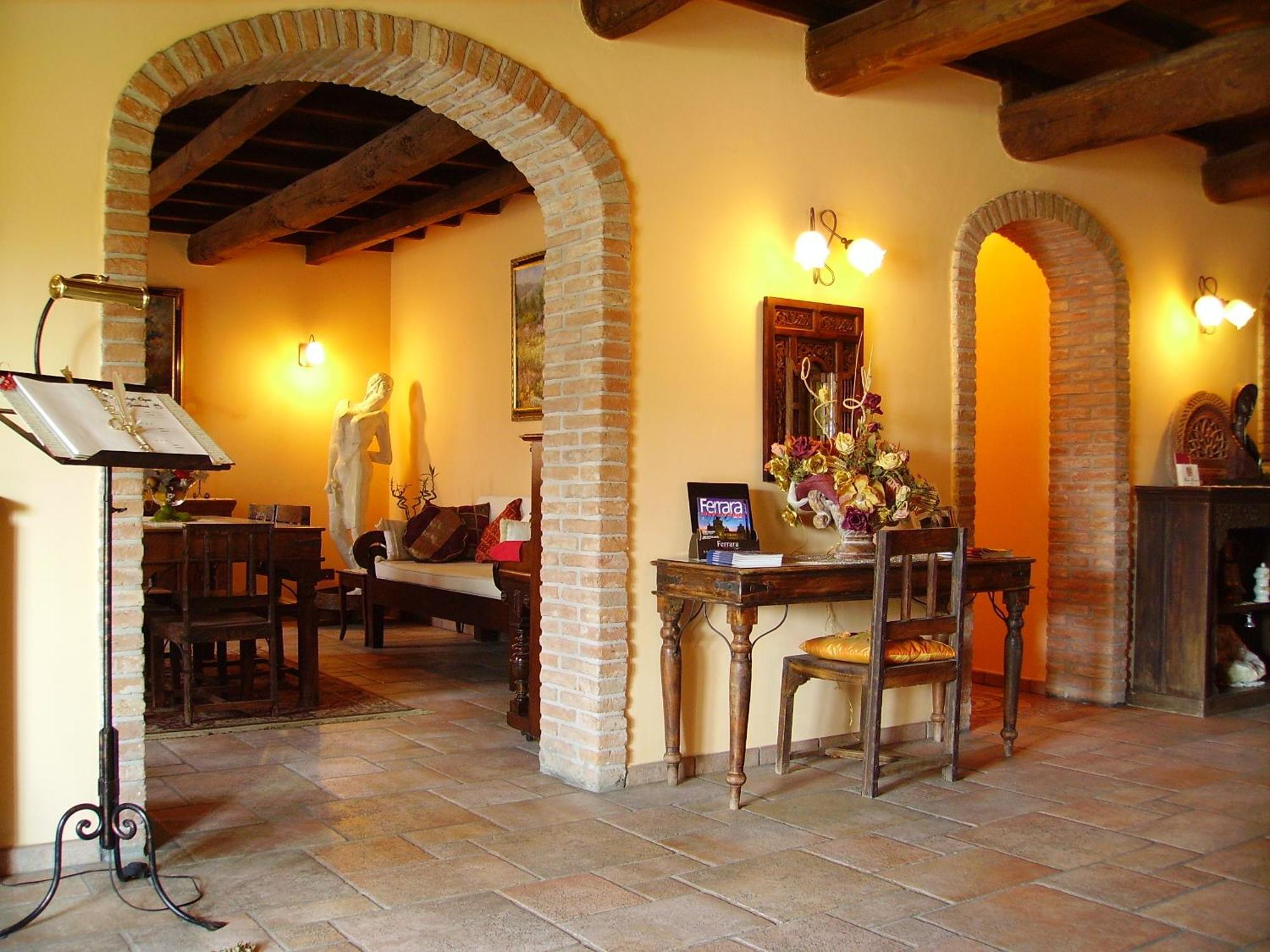 Hotel Antico Casale Vigarano Mainarda ภายนอก รูปภาพ