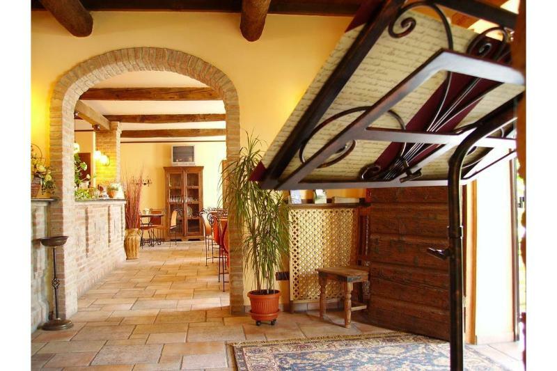 Hotel Antico Casale Vigarano Mainarda ภายนอก รูปภาพ